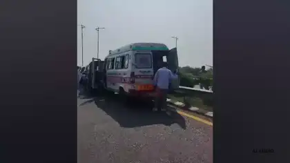 Rahul Gandhi's Convoy Meets with Accident on Way to Sultanpur Rahul Gandhi's Convoy Meets with Accident on Way to Sultanpur